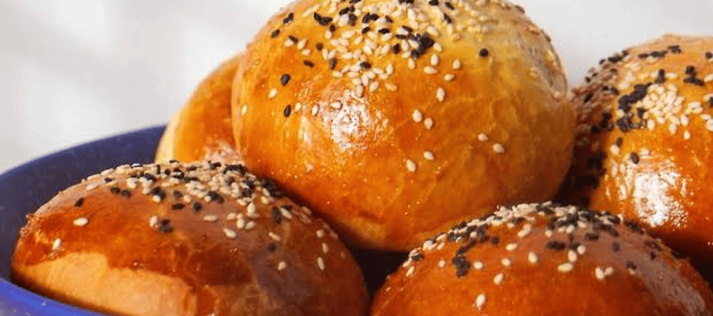 Pão brioche perfeito e macio para hambúrguer artesanal